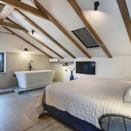 Gorgeous Home In Krnica * 卡尼卡