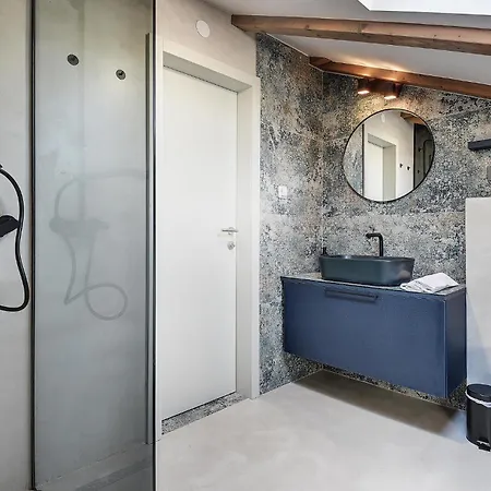 Gorgeous Home In Krnica בית נופש